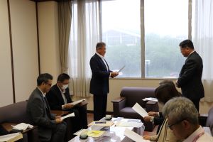 �Љ�𖾂邭����^��